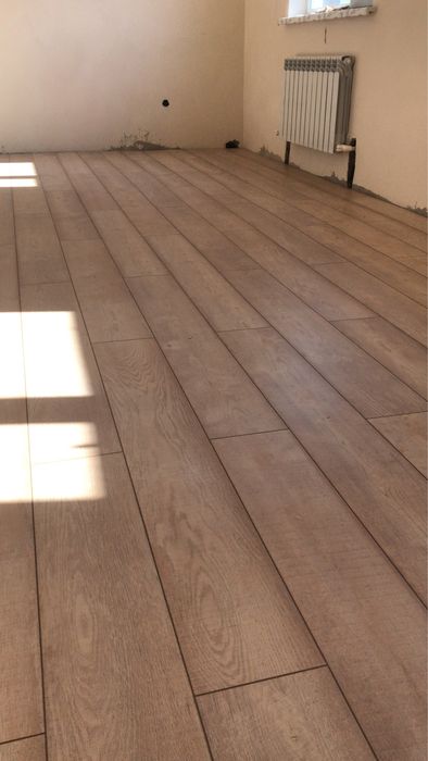 Стяжка Наливной пол и ламинат плинтус галтел - Cтроительные услуги ...