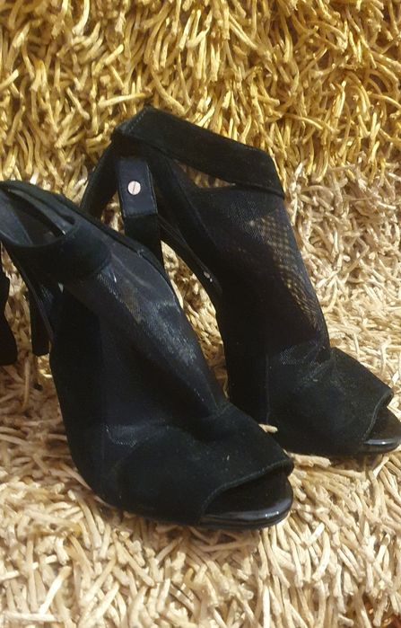 Pantofi cu toc GUESS