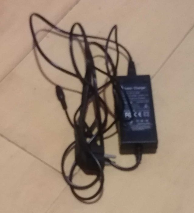 Vand HOVERBOARD  negru