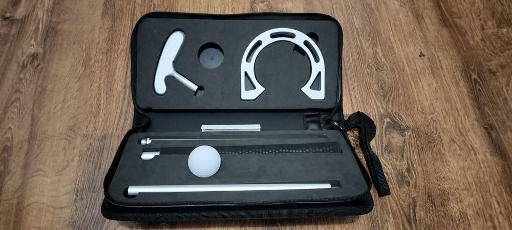 Set golf pentru acasa sau birou