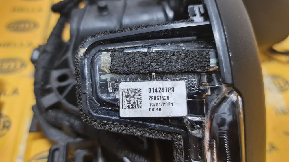 Brat oglinda semnalizare Volvo XC90 XC60 2 II 2019+