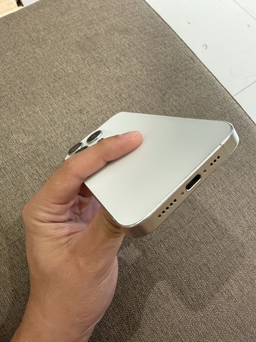 Iphone 15 pro 128 gb 75%
