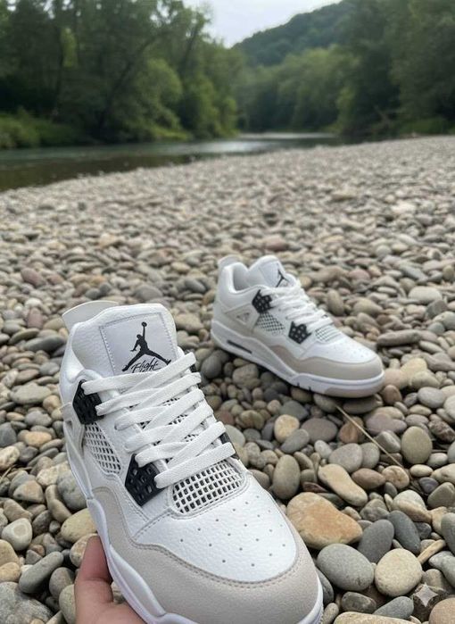 JORDAN 4 Retro Military Black