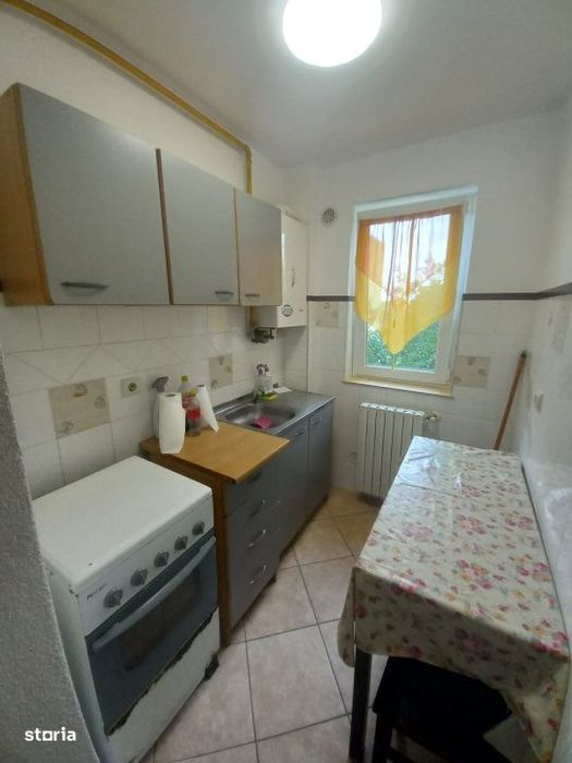 Apartament 2 camere, 32 mp, zona Sasar