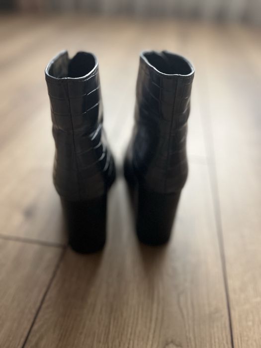 Сиви кожени боти ARMANI