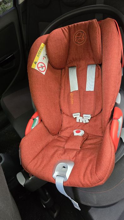 Vand scaun auto pentru bebelusi/copii ca nou. Cybex Cloud Z + baza isofix