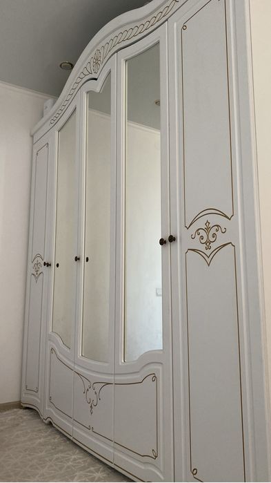 Шкаф, шезлонг, манеж