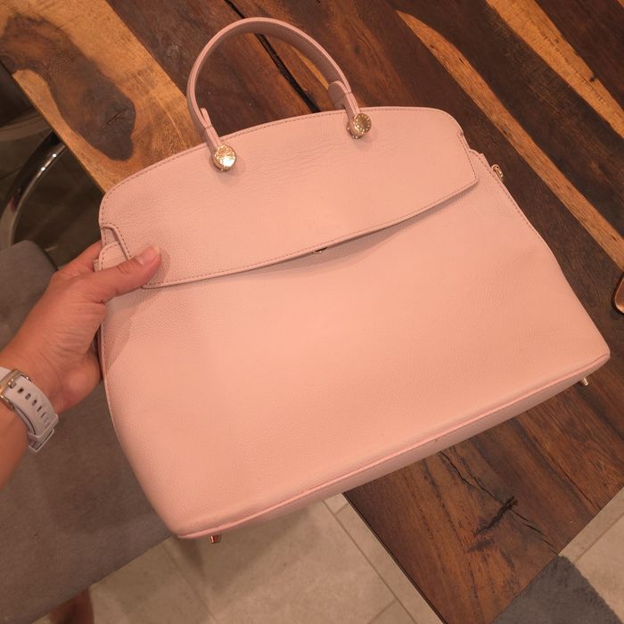 Furla дамска оригинал.
