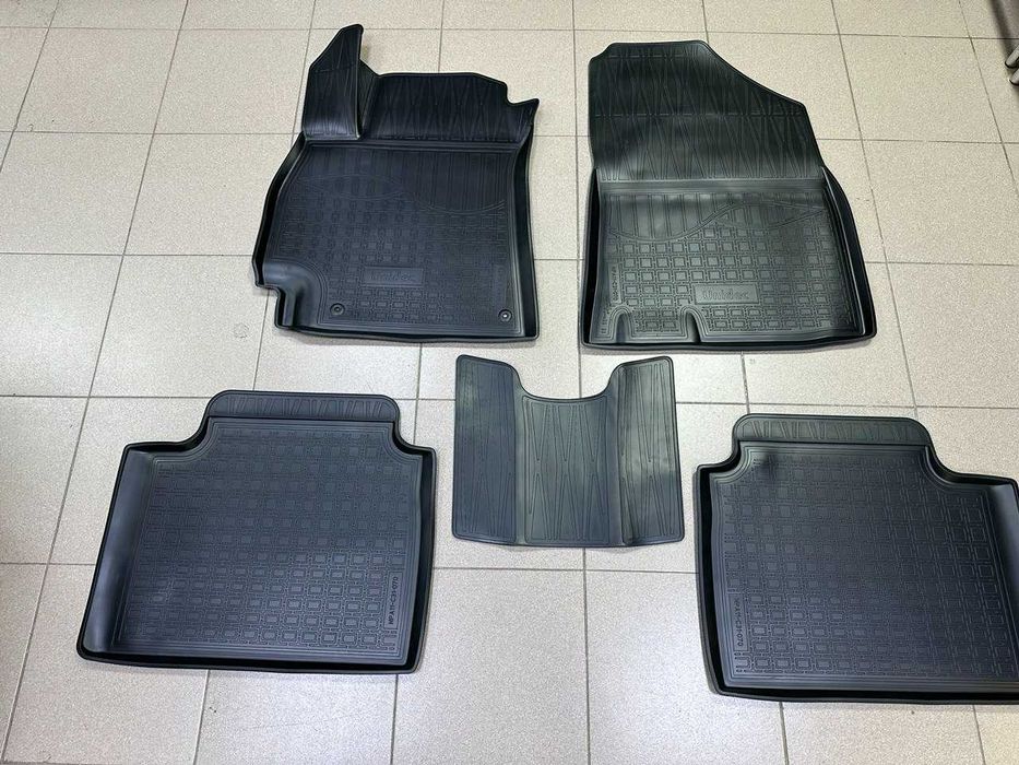 Полики  Hyundai Elantra 2021-25 новые коврики Хенай Элантра