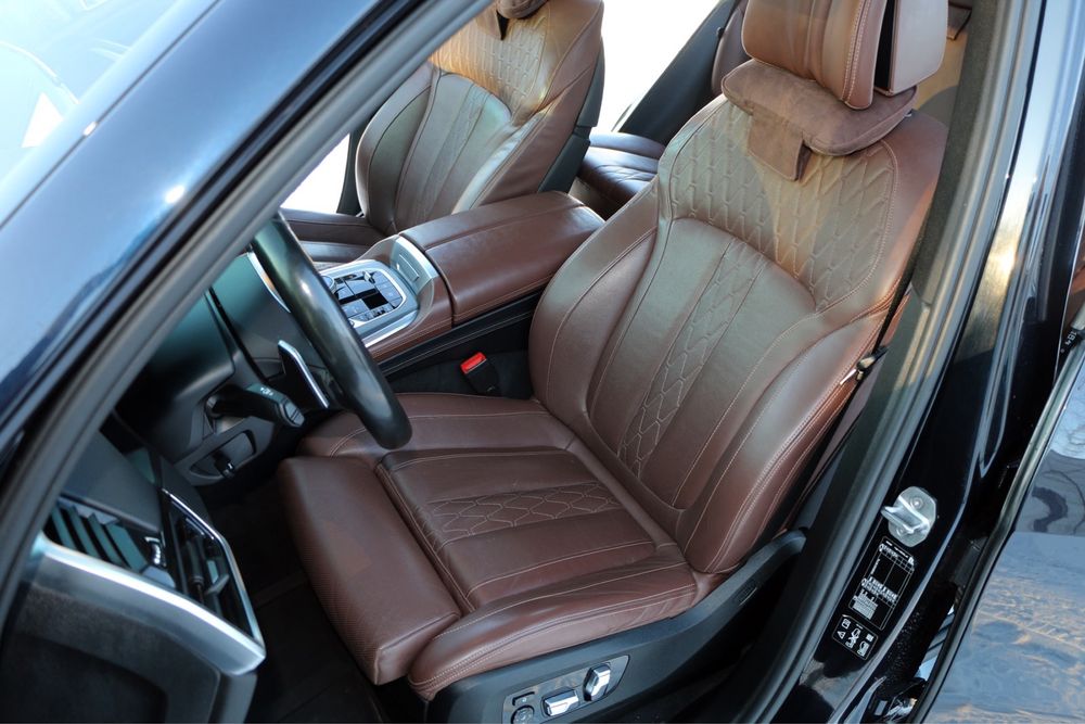 Vand / Schimb BMW X5 G05 4.0i / 169.000 Km / 7 locuri / Sky Lounge / Soft Close / Full