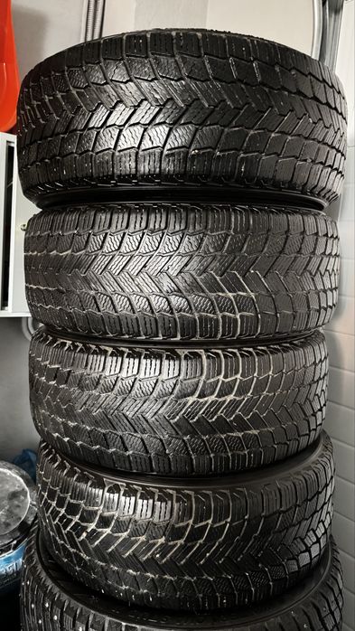 Шины 215/55/17 Michelin / зима близко