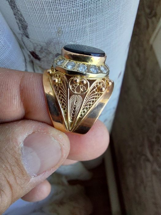 Золото  кольцо продам