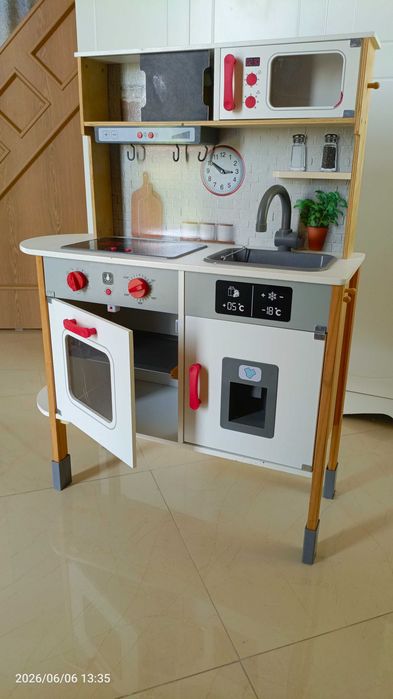 Детска кухня за игра