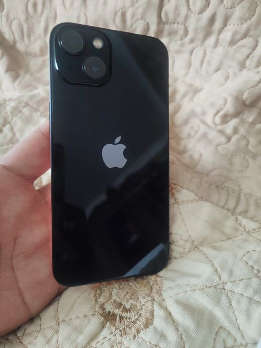 iPhone 13. 128 ideal