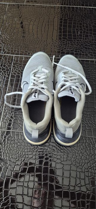 Мъжки маратонки Nike номер 44