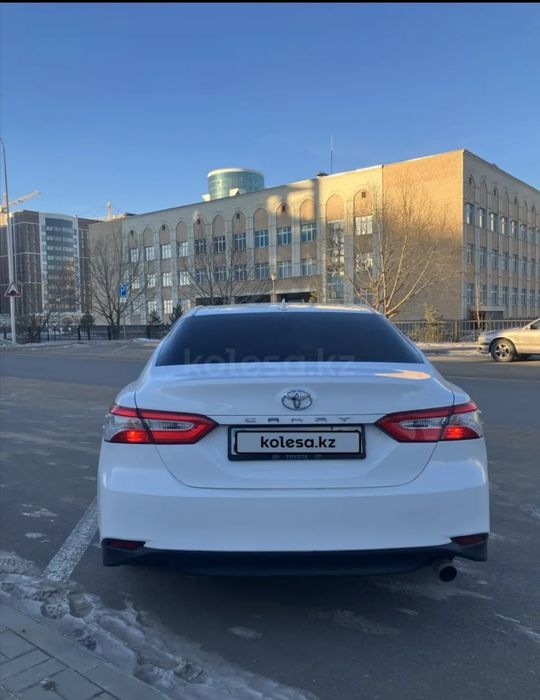 TOYOTA camry V70 LE