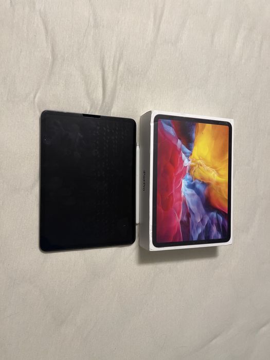 iPad Pro 11″ 2020 – 128 GB + Apple Pencil 2