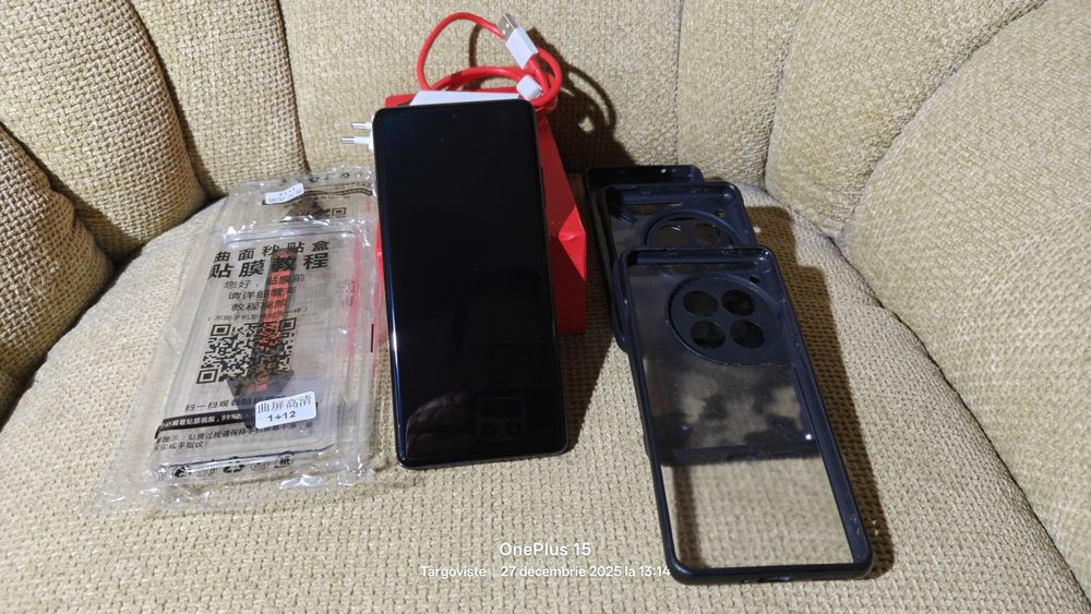 OnePlus 12 RAM 16 GB ROM 512 GB