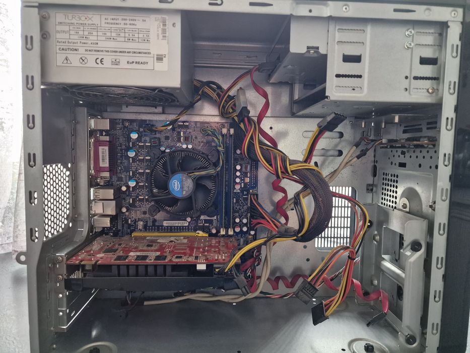 Настолен Компютър Купуван от Plesio