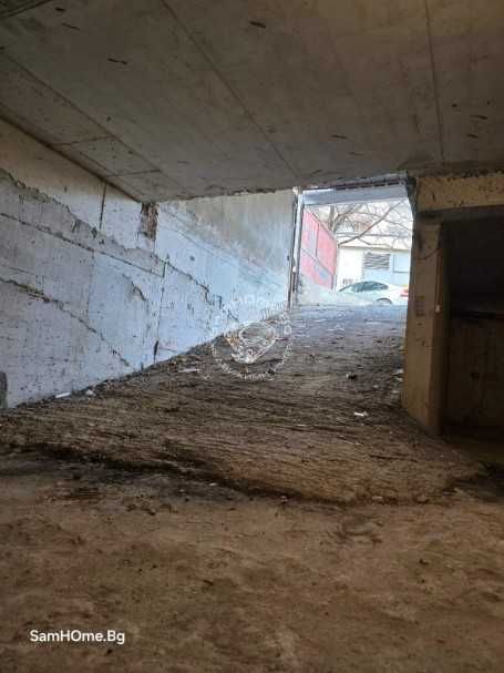 Продава се Гараж / Паркомясто в Варна, Лятно кино Тракия - 22 кв.м за 1137 €/кв.м - Снимка #2