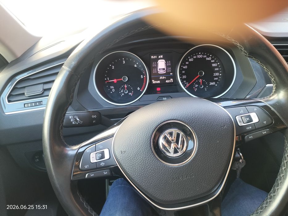 VOLKSWAGEN Tiguan 2019 — imagine 3