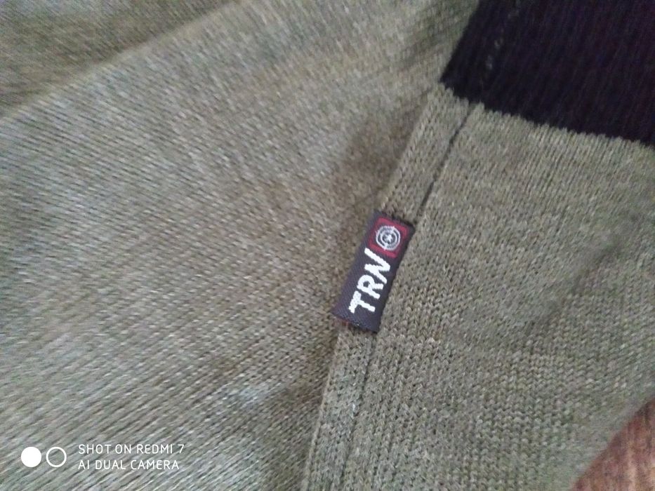 Пуловери TERANOVA цена 30лв НАМАЛЕНИ НА 15 ЛВ.