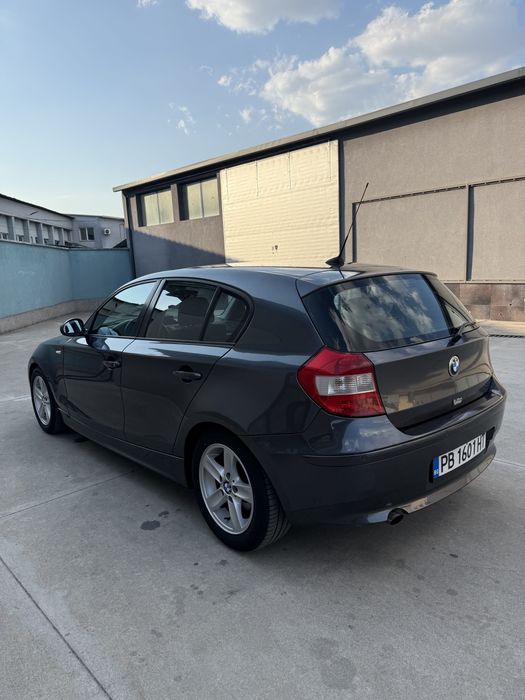 Продавам BMW 120i