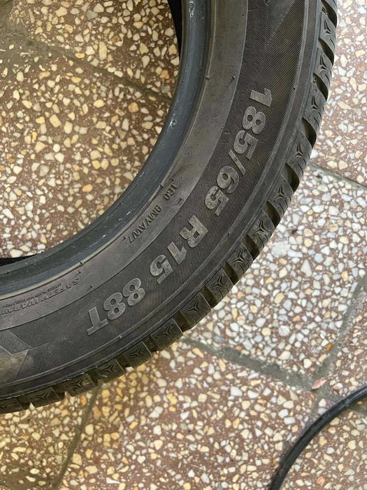 Продавам гума KUMHO 15