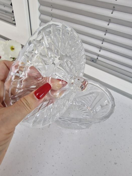 Конфетница хрустальная