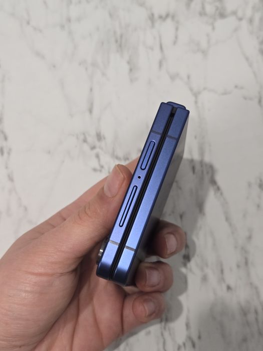 Vand/schimb Samsung Z Flip7 256gb