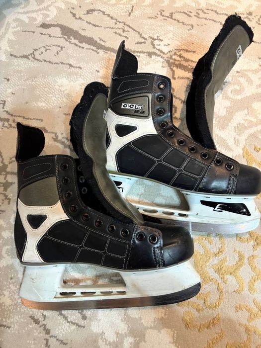 Продам коньки CCM 92