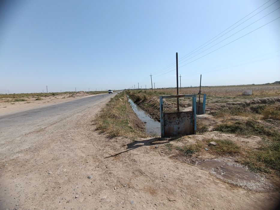 Yer sotiladi Surhondaryo viloyati Sherobod tumanida