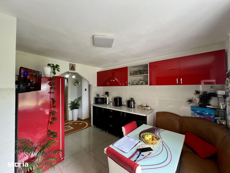 Apartament 4 camere, decomandat, 92 mp utili - zona Chisoda