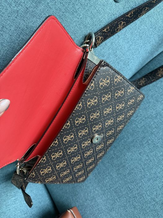 Чанта guess в отлично състояние
