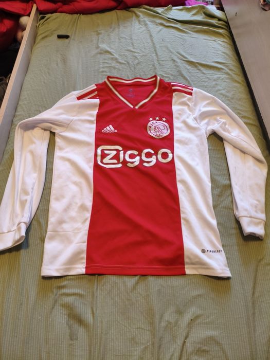 Продам форму Милана и Аякса