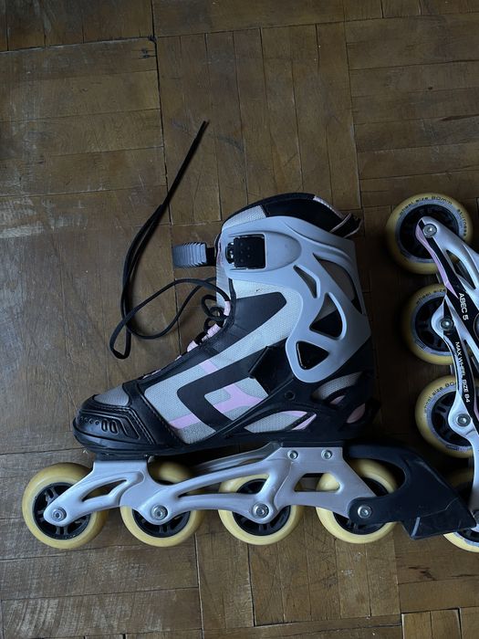 Ролики черно-розовые 36рр