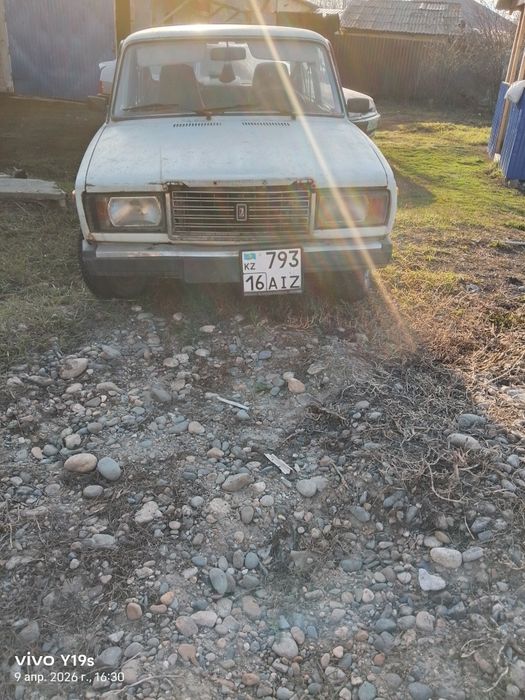 Продам ваз 2107.
