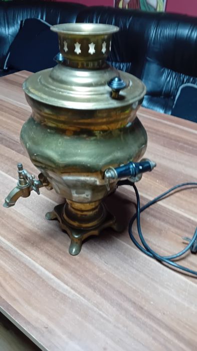 Месингов  руски  самовар