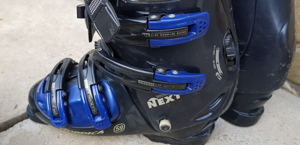 Clapari ski Nordica,marime 40