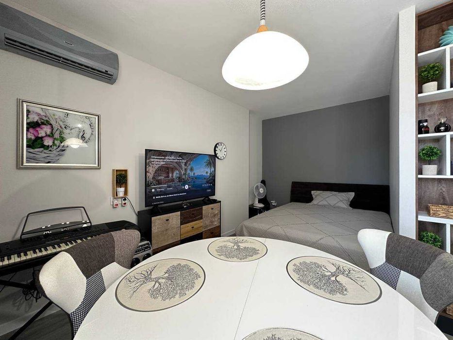 Продава се Двустаен апартамент в к.к. Слънчев бряг - 67 кв.м за 1387 €/кв.м - Снимка #1