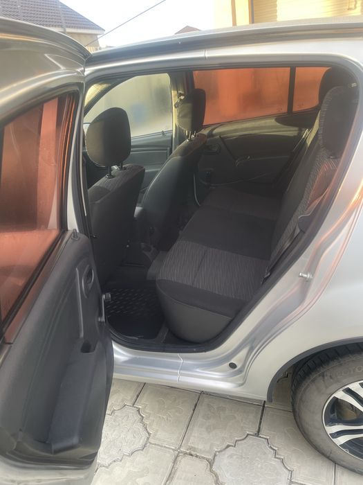 Продам рено сандеро