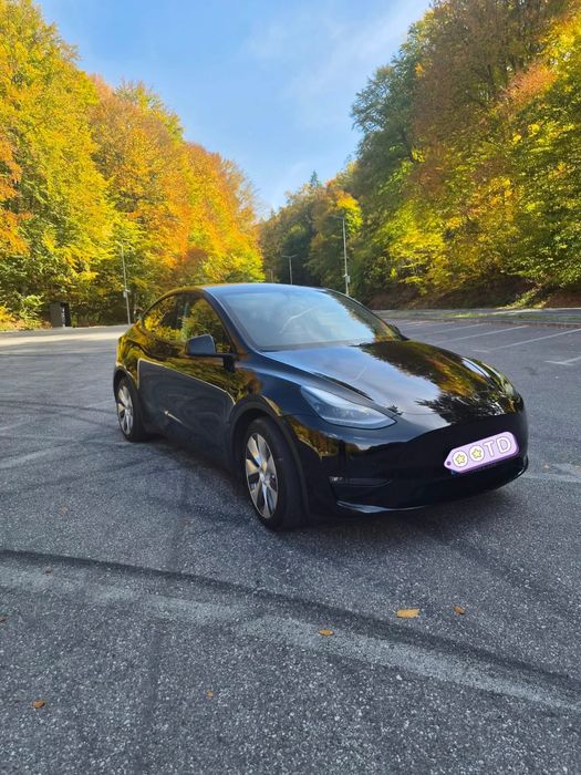 TESLA Model Y 2023 — imagine 2