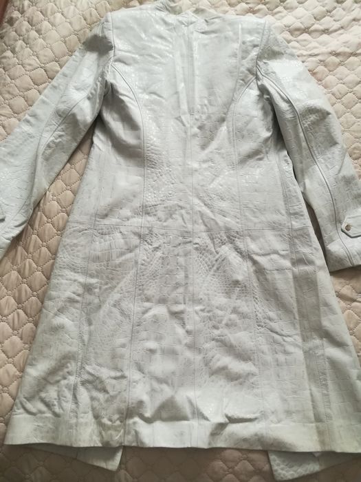 Тренч (плащь) кожаный