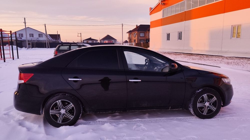 Kia Cerato 2012.