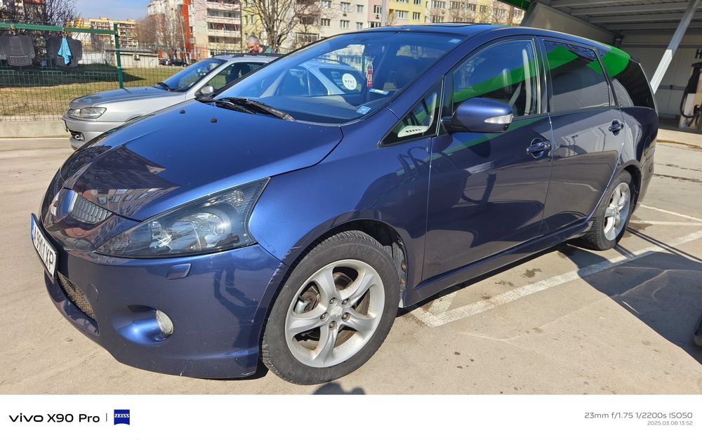 Продавам Mitsubishi Grandis