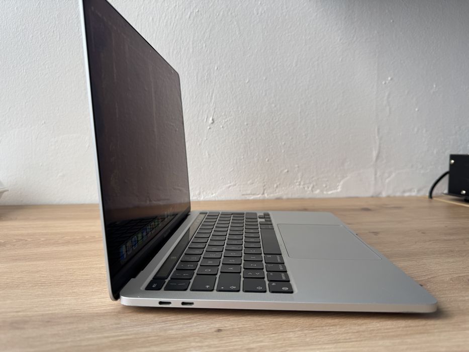 Macbook Pro M2 2022 a2338 silver