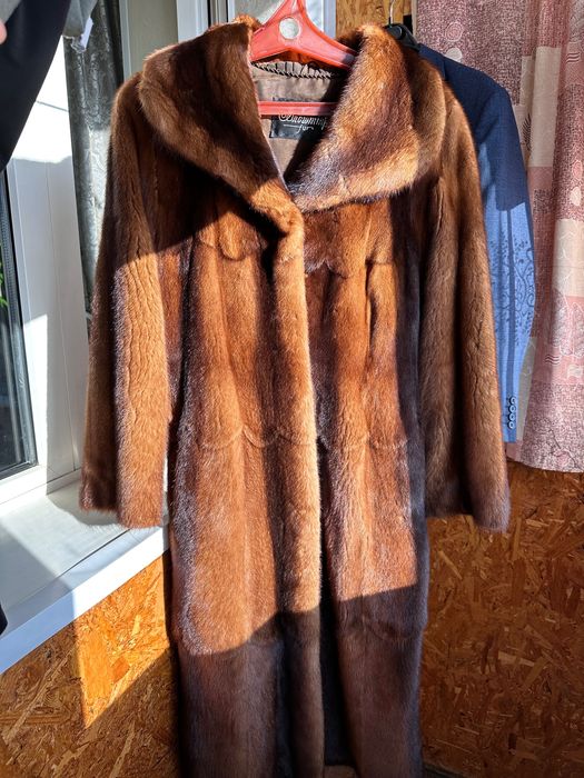 Продам шубу норковую