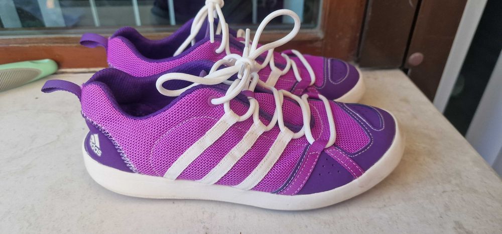 Оригинални маратонки