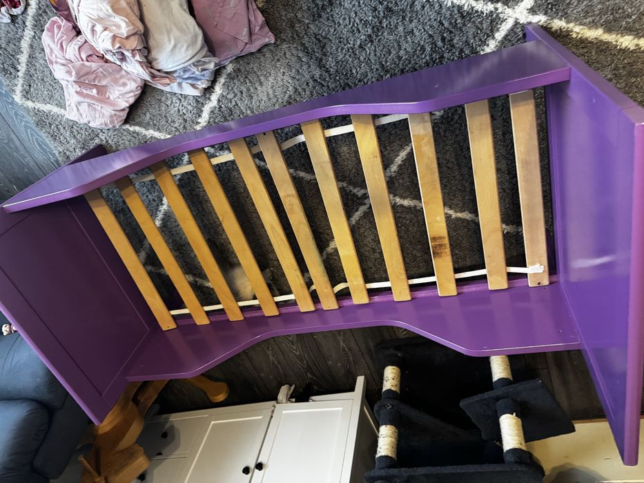 IKEA pat copiSUNDVIK din lemn.+ somiera+ saltea aloe vera+ 4 lenjerii