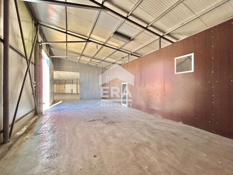 Дава се под наем Склад в с. Петърч, Област София-област - 870 кв.м за 2000 € - Снимка #4